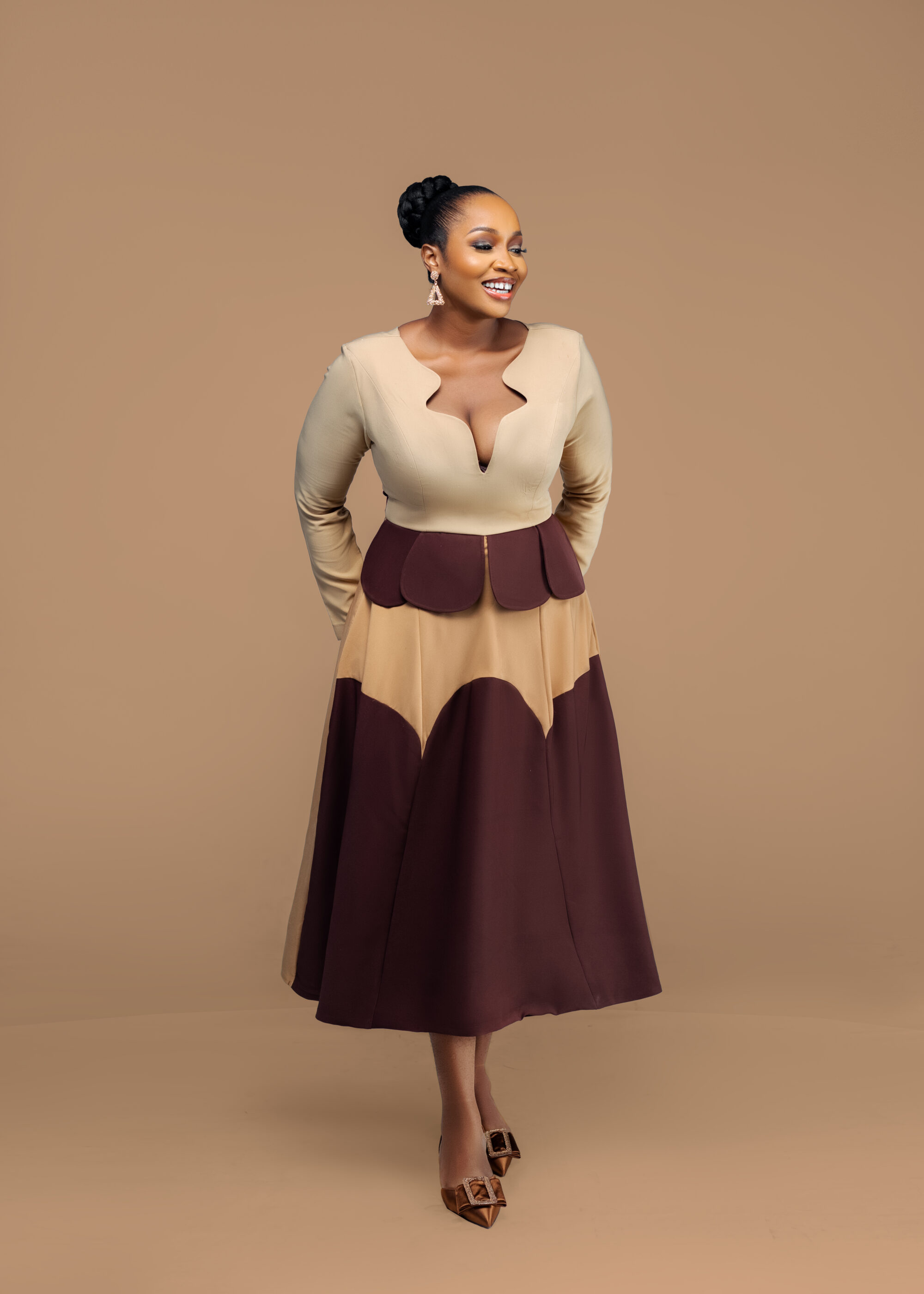 THE SYBILL DRESS - Image 3
