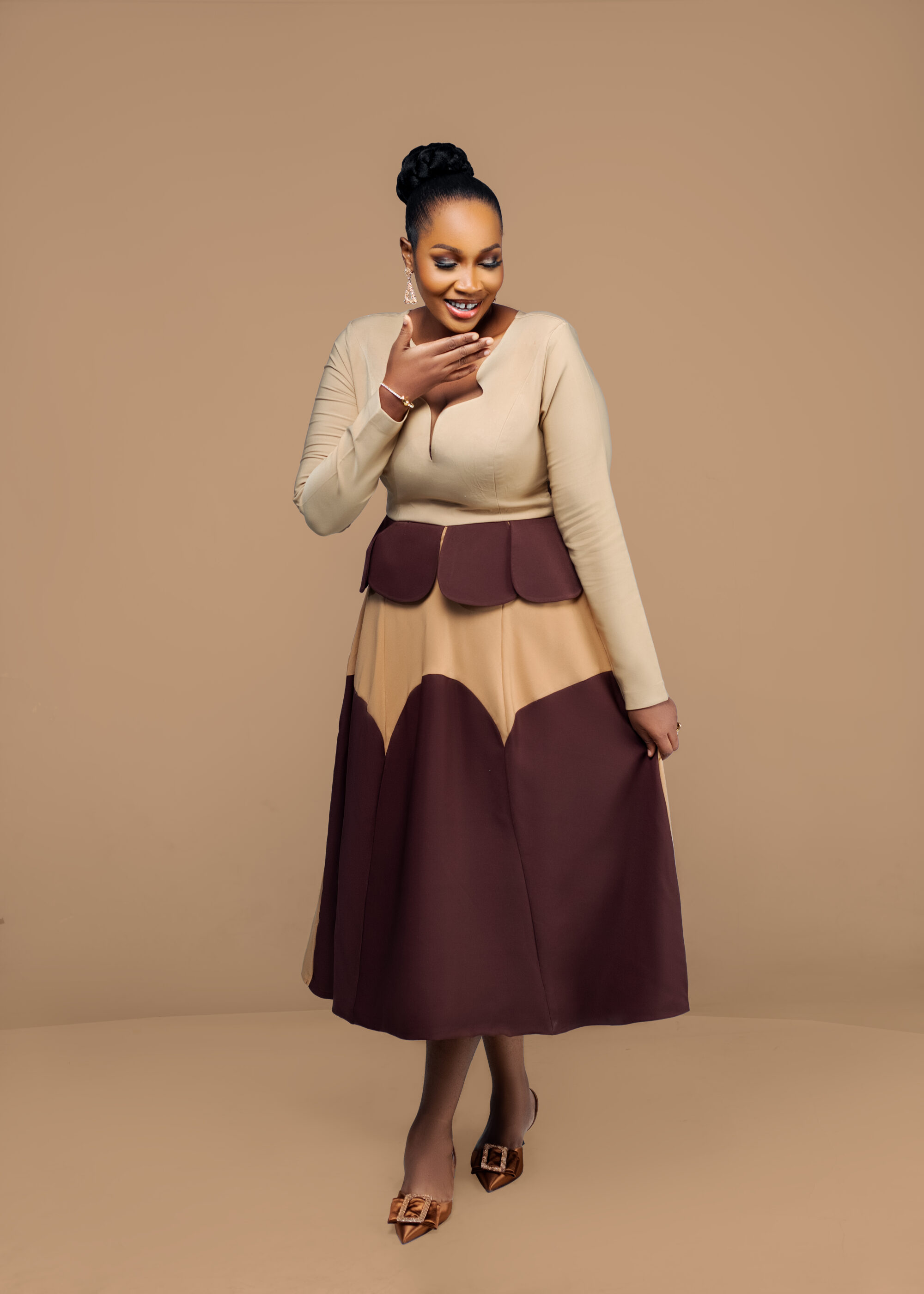THE SYBILL DRESS - Image 2